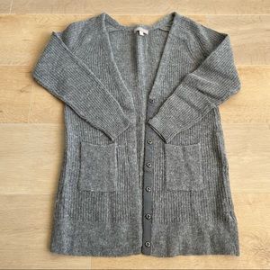 💗 Banana Republic Gray Cardigan